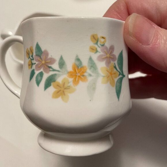 Royal Bengal Fine Bone China Flower Espresso Mug Pair, 2 small mugs, MOD RETRO - Picture 6 of 10